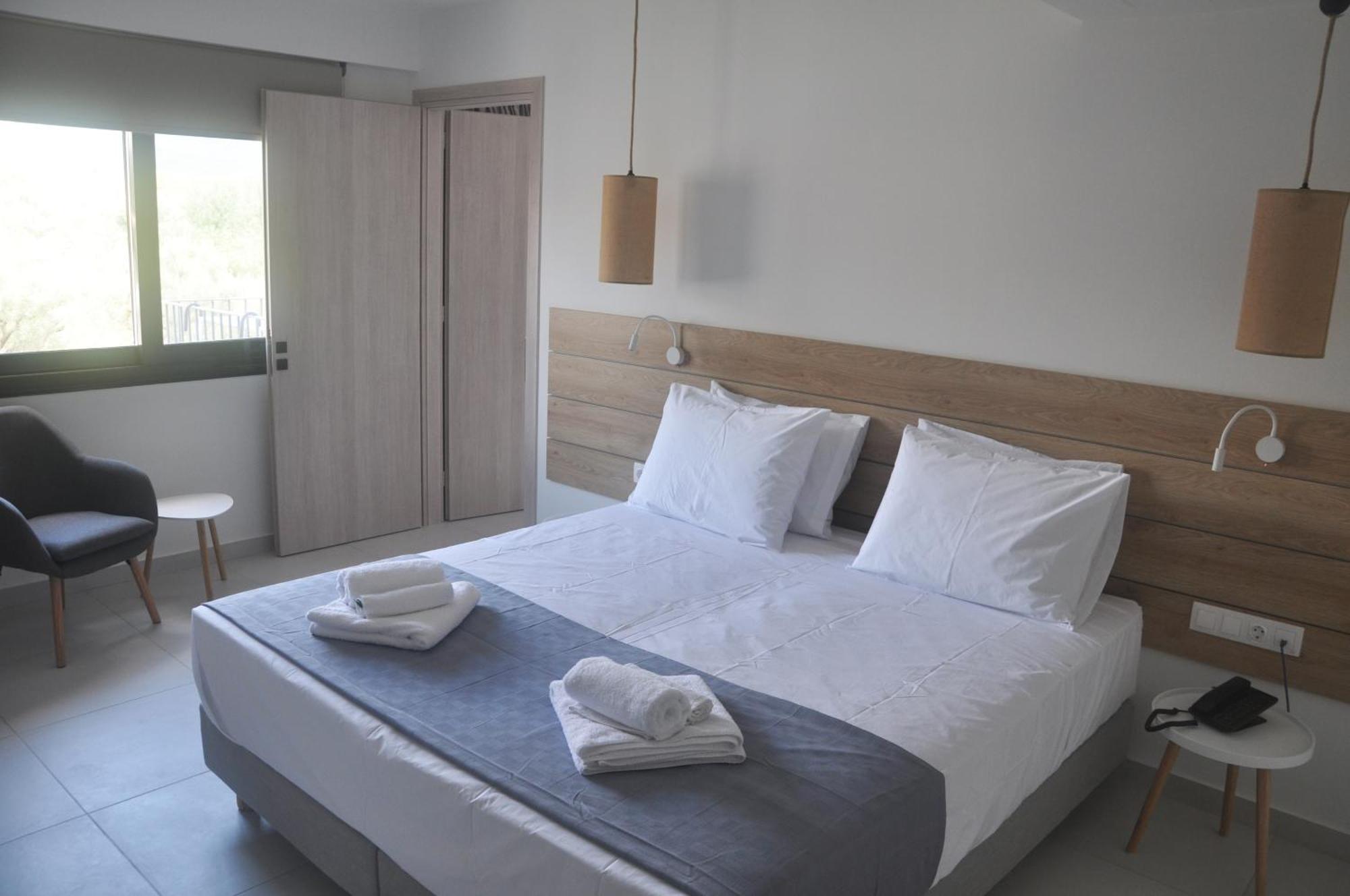 Costa Ionica - Mytikas Seaside Hotel Room photo